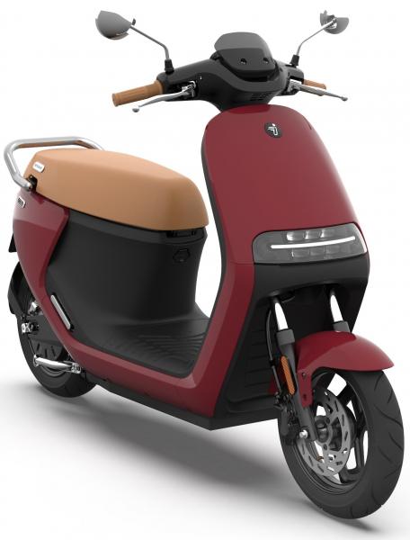Segway E125S Electric Scooter Ruby Red